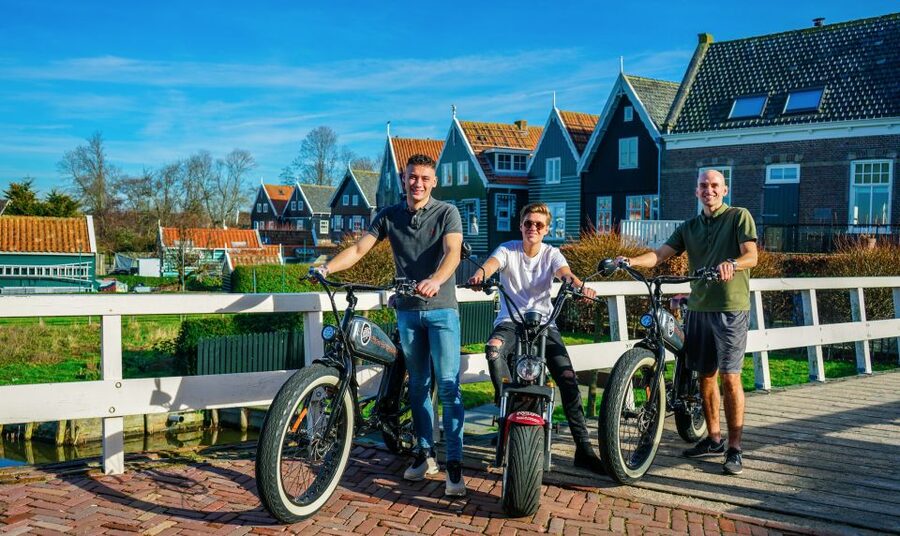 Volendam: E-Fatbike Rental - Edam in About an Hour: Narrow Lanes, Canals, and a Cheese Market Focus