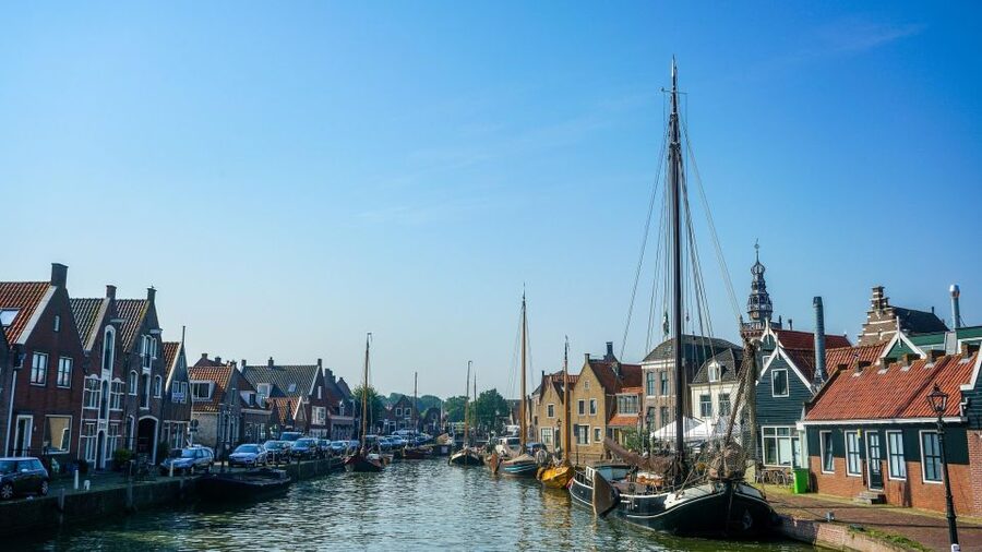 Volendam: E-Scooter Rental - Timing: 3 hours can work, but longer is better if you stop for food and views