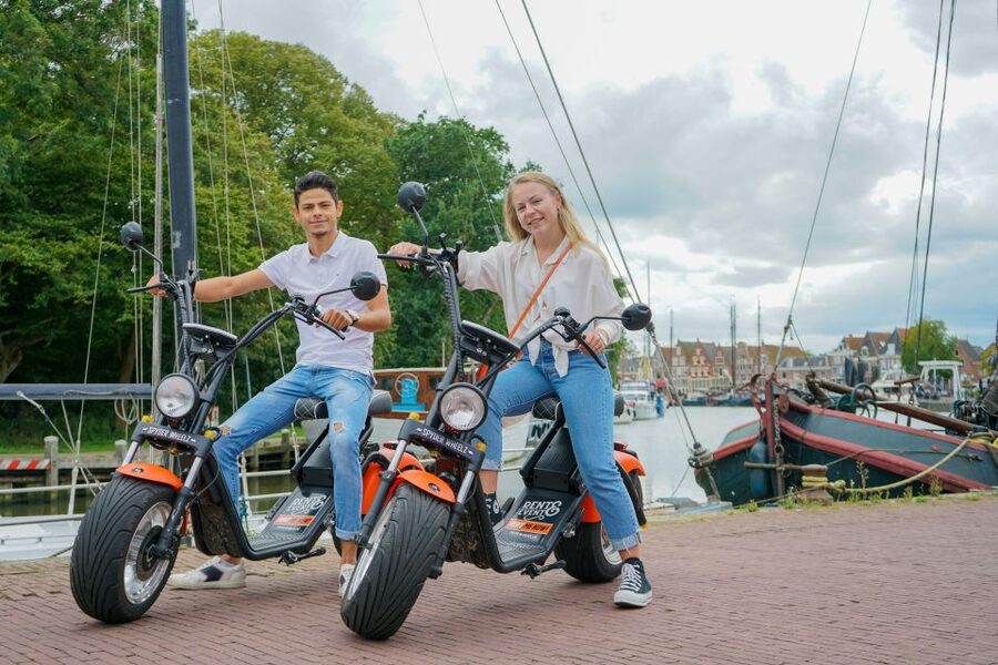 Volendam: E-Scooter Rental - Marken by scooter, then an optional boat back to Volendam