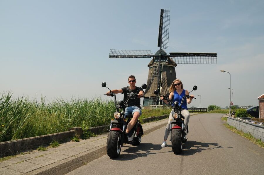 Volendam: E-Scooter Rental - Price and logistics that can change your decision fast