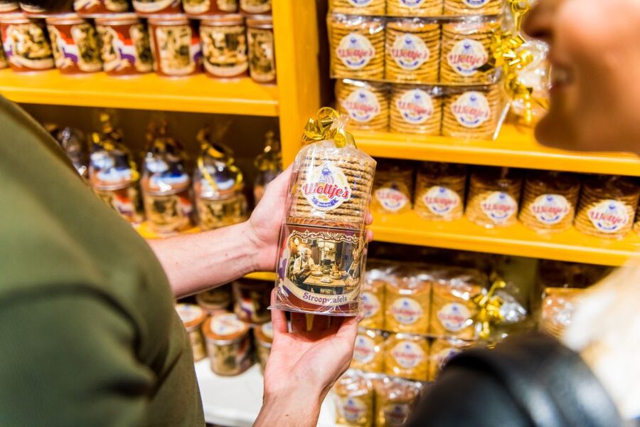 Volendam: Stroopwafel Experience with Tasting - Key highlights you will actually care about