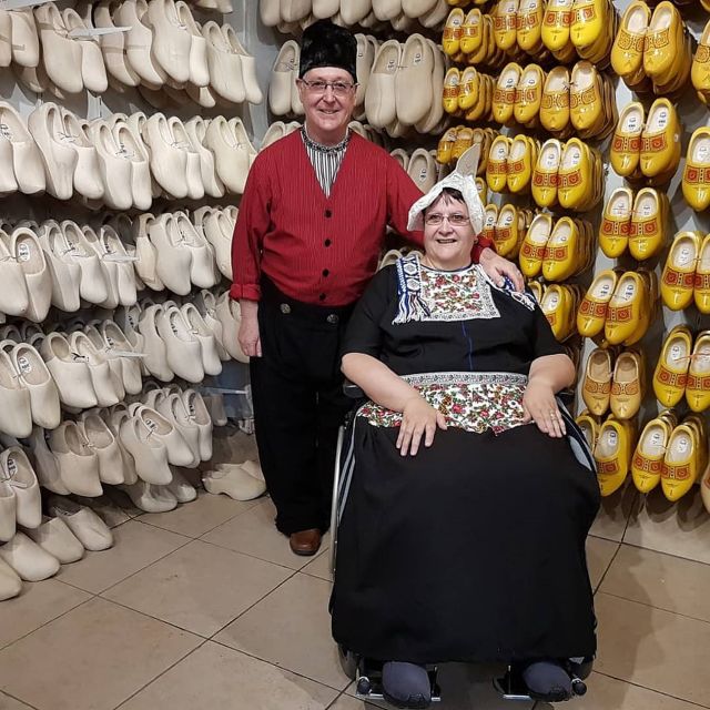 Volendam: Traditional Costume Photo with Cheese & Clog Tour - How to time it with the rest of your day