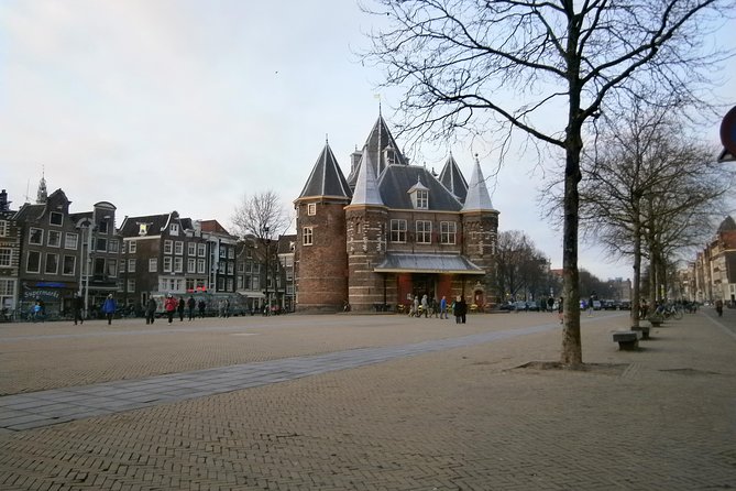 Walking tour of 2 hours of the highlights of Amsterdam - Anne Frank House Front, Photos, and Smart Planning for Inside Visits