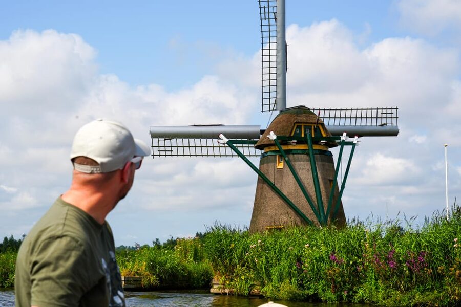 Warmond: Windmill Cruise and Keukenhof Entry Ticket - The 1 hour cruise: Kagerplassen, Amsterdam Lakes, and Groene Hart views