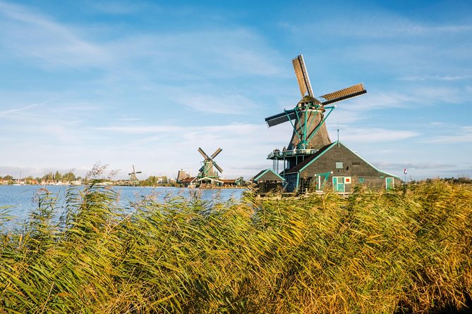 Windmill Tour from Amsterdam, Including Volendam & Marken - First Stop: Leaving Amsterdam Centraal the Easy Way