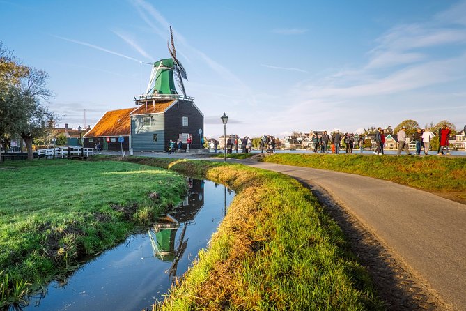 Windmill Tour from Amsterdam, Including Volendam & Marken - Price and Value: Is $37.49 a Deal for 5.5 Hours?