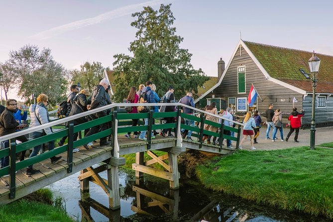 Windmill Tour from Amsterdam, Including Volendam & Marken - Pace, Crowds, and Demo Timing: What Can Go Wrong