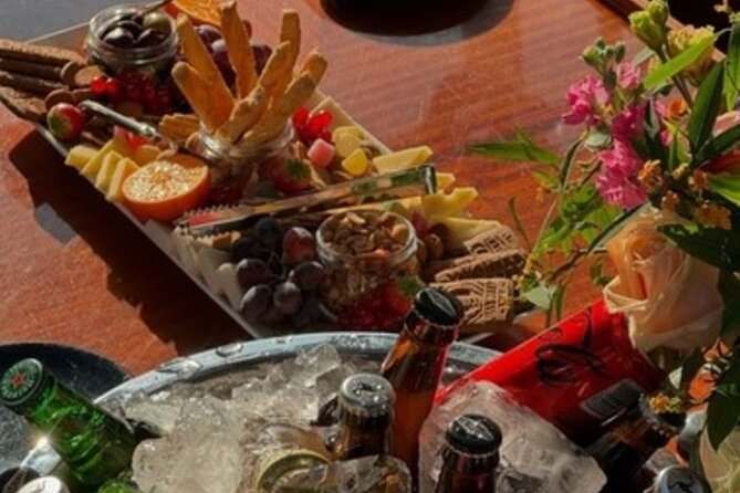 Winter Canal Cruise in Amsterdam - Should you book this winter canal cruise?