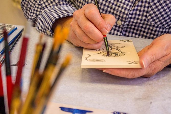 Workshop 'Paint your own Delft Blue Tile!' - Key highlights that make this Delft blue workshop worth your time