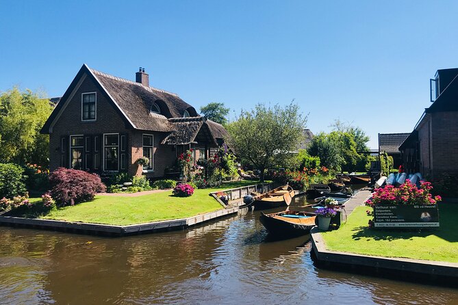Zaanse Schans and Giethoorn Small-Group Tour with Hotel Pick-Up - Quick takeaways before you go