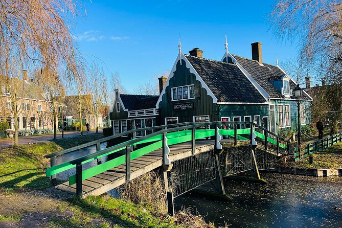 Zaanse Schans and Giethoorn Unique Day Trip with Boat Cruise - Price and time: is $130.97 worth it?
