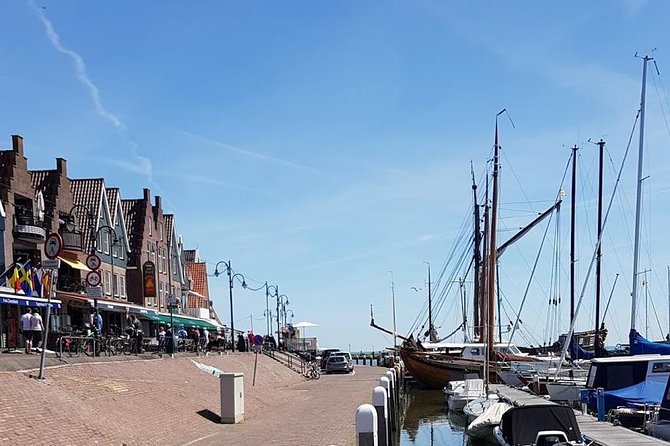 Zaanse Schans and Volendam Private Tour – Clogs, Cheese and More - Volendam: harbor time, fishing village vibes, and what to do with your free hour