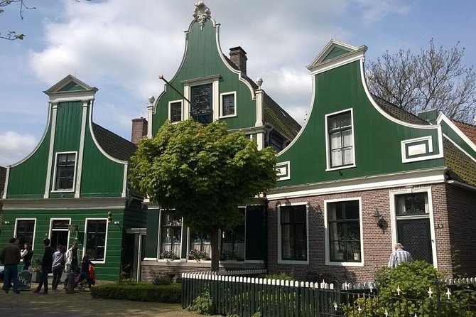 Zaanse Schans and Volendam Private Tour from Amsterdam - Kooijman clogs plus Paintmill De Kat: crafts you can understand