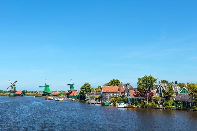Zaanse Schans, Edam, Volendam and Marken Tour - Volendam: Guided Harbor Time, Then You Eat Your Way