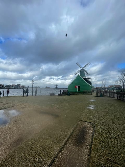 Zaanse Schans: Half-Day Private Guided Tour - Dutch cheese farm demo and unlimited tasting: how to make it work for you