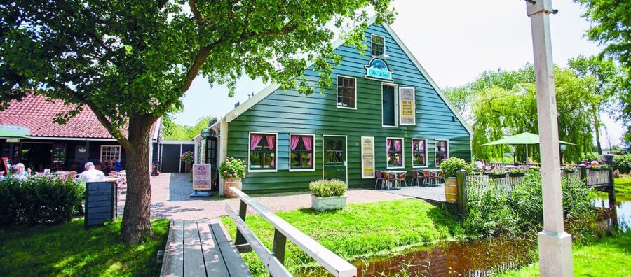 Zaanse Schans: Pancake Restaurant Visit - Coffee or Tea Included: Simple, Warming, and No-Fuss