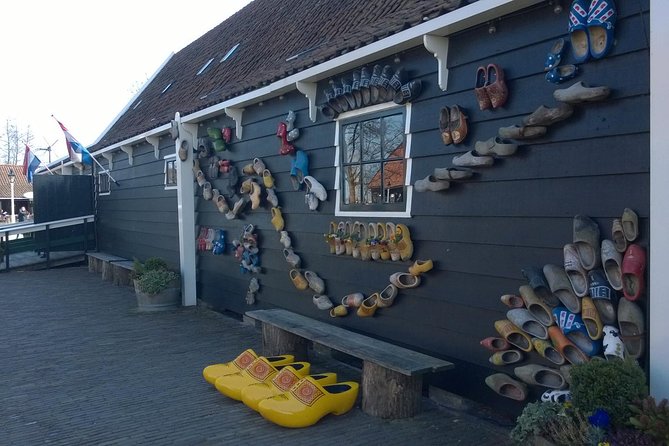 Zaanse Schans Small-Group Excursion from Zaandam - The comfort factor: small group size and air-conditioned transport