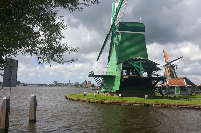 Zaanse Schans, Volendam & Edam: Private tour (Max 3 per) - Zaanse Schans, Volendam and Edam in one smooth 5-hour loop