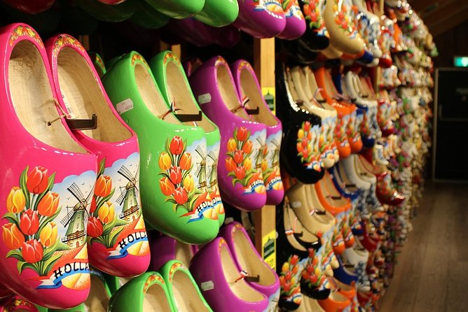 Zaanse Schans, Volendam & Edam: Private tour (Max 3 per) - Volendam for real village life and Gouda or Edam cheese