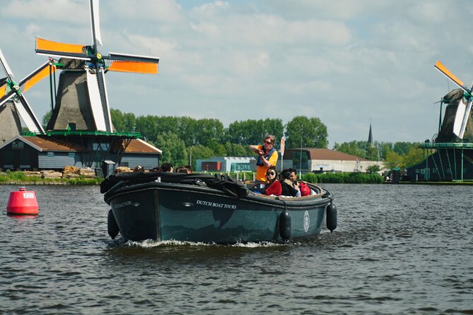 Zaanse Schans Windmill Cruise - UNESCO Windmills With Live Guide - What you see from the boat: 10 windmills and the working village vibe