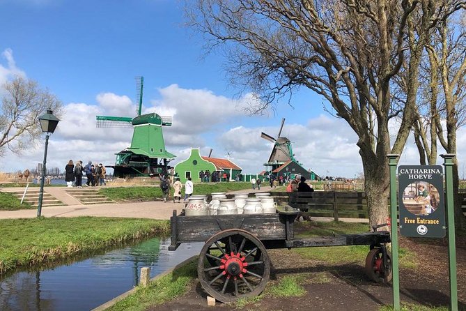 Zaanse Schans windmill tour with Italian guide - 3.5 hours from Amsterdam, with a schedule that stays readable