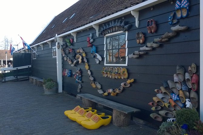 Zaanse Schans Windmills, Clogs and Dutch Cheese Small-Group Tour from Amsterdam - Catharina Hoeve Cheese Farm: Presentation and Tasting That Lets You Pick Your Favorites