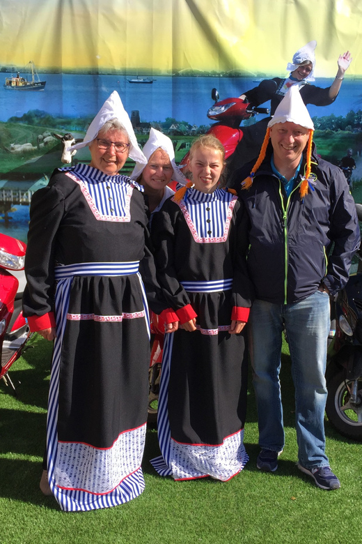 Zaanse Schans: Windmills, Clogs & Cheese by Electric Scooter - Start in Wijdewormer: easy countryside warm-up