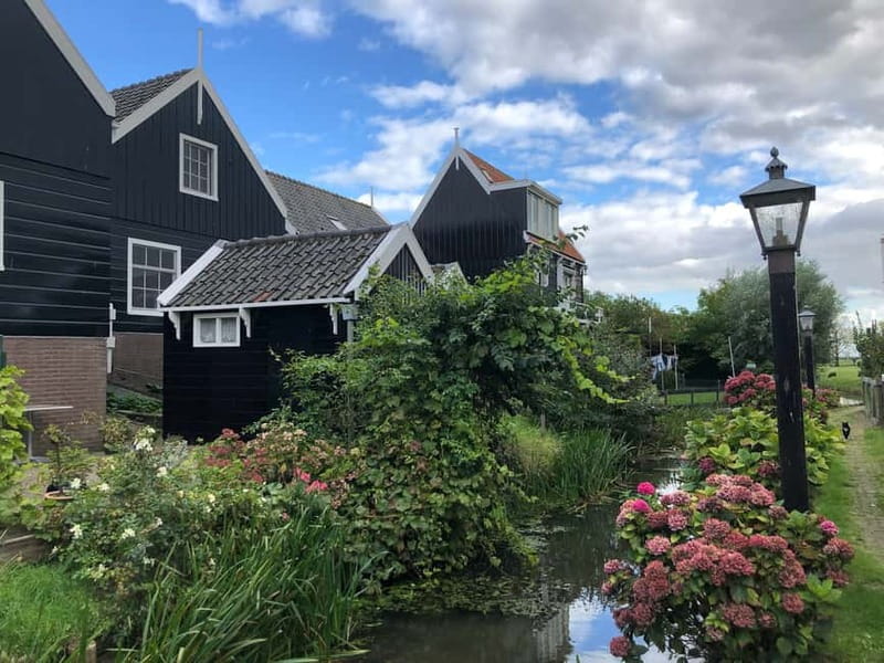 Zaanse Schans Windmills, Fishing Villages & Countryside - What to pack for a smooth 8 hours in the countryside