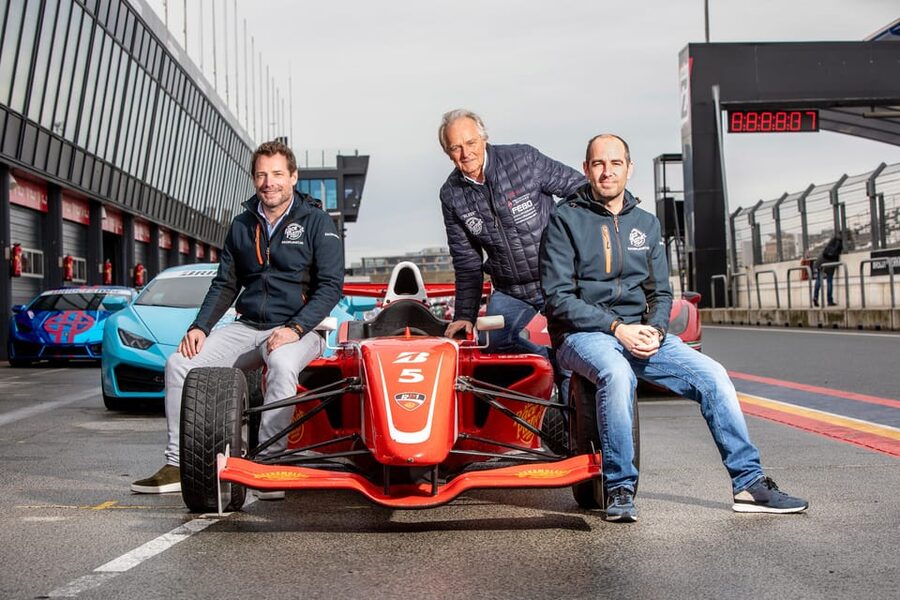 Zandvoort: Driving Experience at the Formula 1 Race Track - Lunch, timing, and how to handle a full 10-hour day
